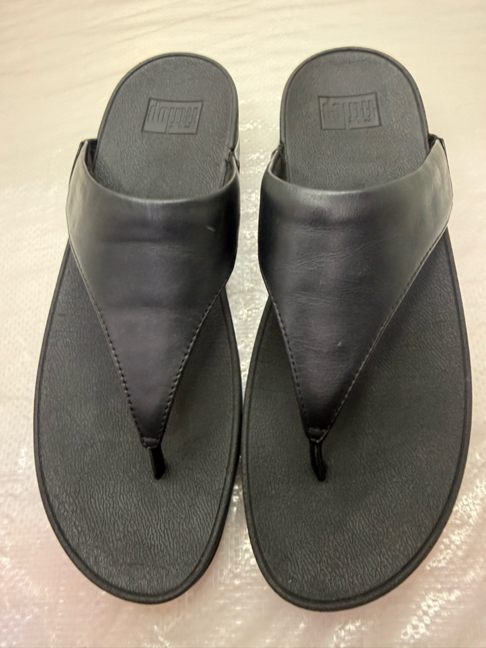 FitFlop Black Leather Thong Sandals - Picture 5 of 11